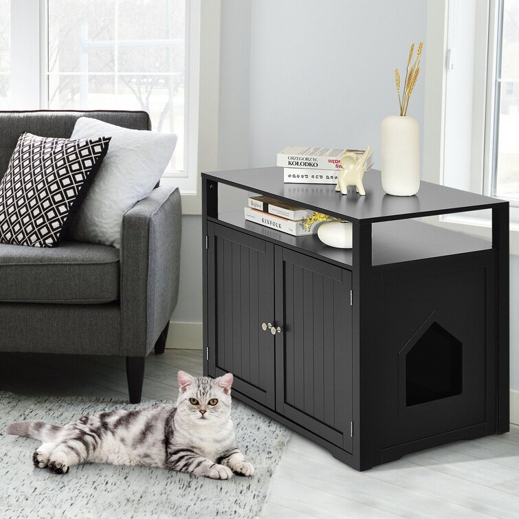 Layered clearance litter box